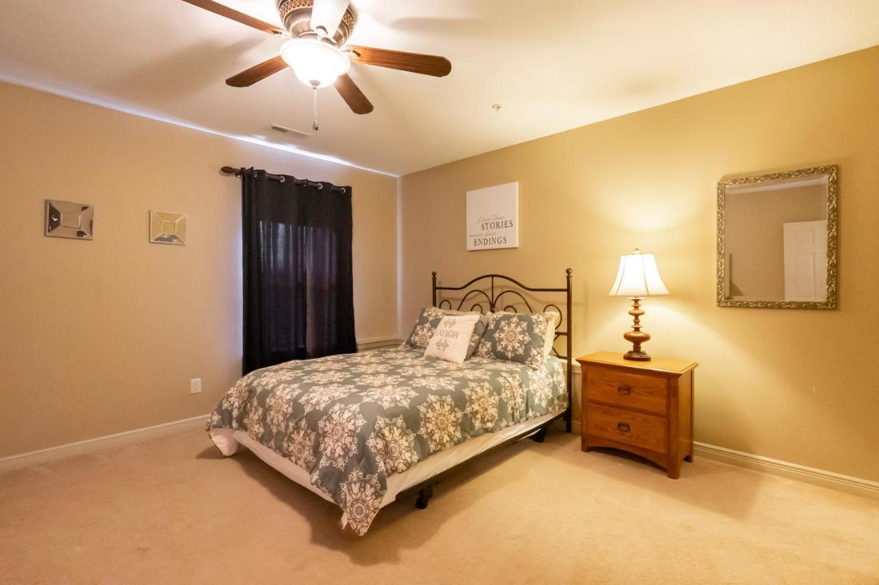 4Br Walk-In - Foosball Table - Hot Tub - Fire Pit - Free Tickets Included - Dv166 Бренсън Екстериор снимка