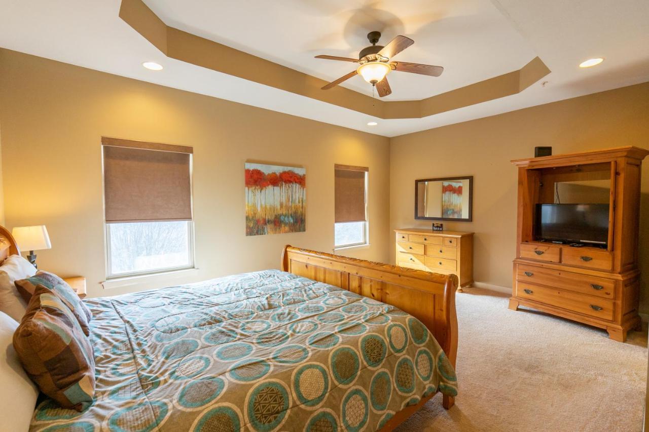 4Br Walk-In - Foosball Table - Hot Tub - Fire Pit - Free Tickets Included - Dv166 Бренсън Екстериор снимка