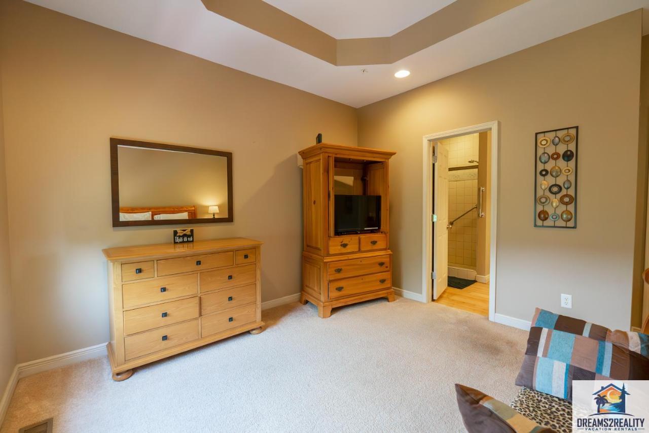 4Br Walk-In - Foosball Table - Hot Tub - Fire Pit - Free Tickets Included - Dv166 Бренсън Екстериор снимка