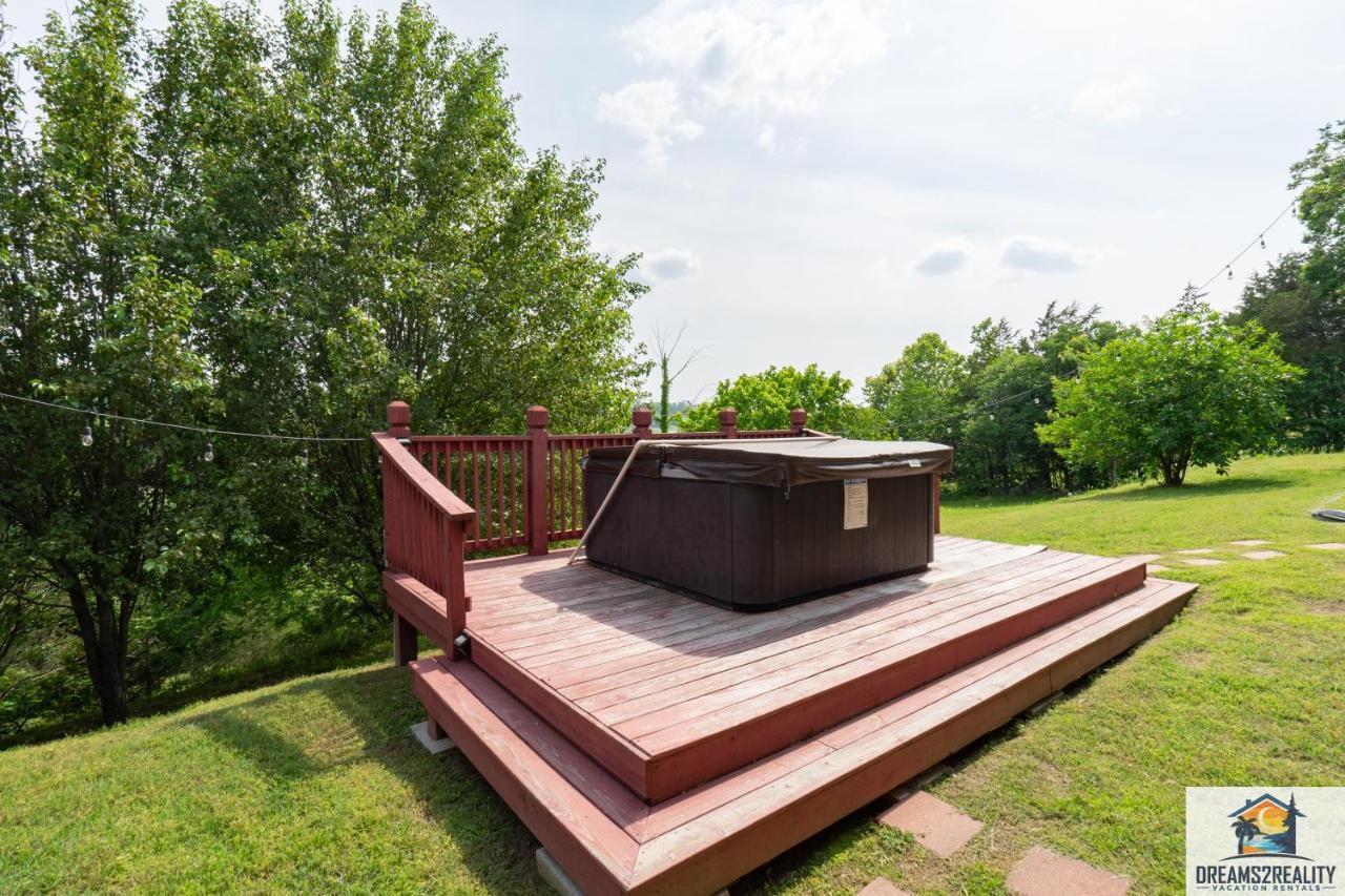 4Br Walk-In - Foosball Table - Hot Tub - Fire Pit - Free Tickets Included - Dv166 Бренсън Екстериор снимка
